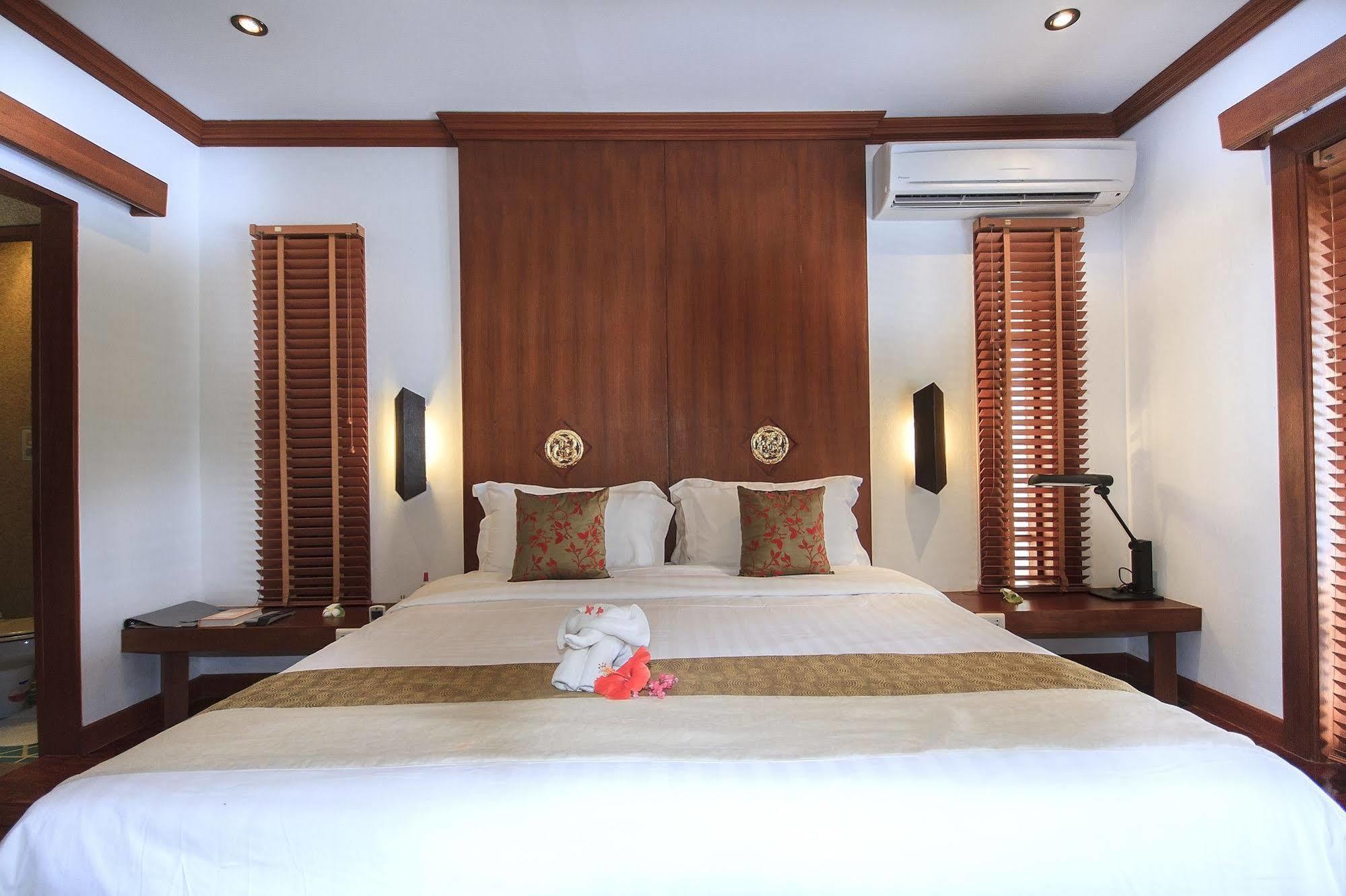 Pao Jin Poon Beach Front Villa Koh Samui Esterno foto